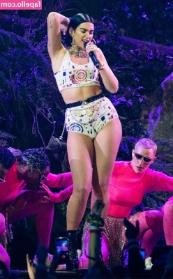 Dua Lipa [ dua-lipa ] - Vad gör du