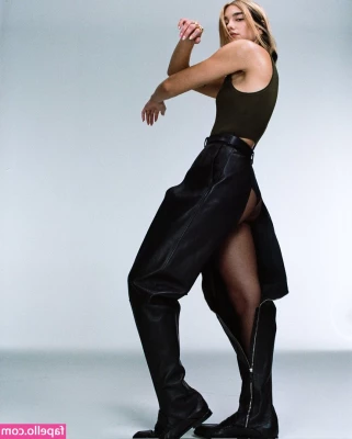 Dua Lipa [ dua-lipa ] - Do you like my outfit? I hope it's not too revealing for you?😏