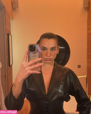 Dua Lipa [ dua-lipa ] - Hope everyone has a  sweet  weekend part 1