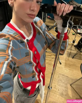 Dua Lipa [ dua-lipa ] - pamela4madurita   FREE     pamela4madurita   nbsp nbsp nbsp nbsp nbsp part 1