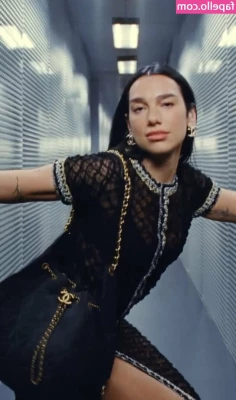 Dua Lipa [ dua-lipa ] - Give it a KISS part 1