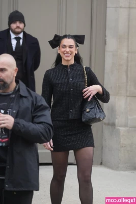 Dua Lipa [ dua-lipa ] - I go live today at 6pm  Bring your drink  your whit and curiosity for part 1