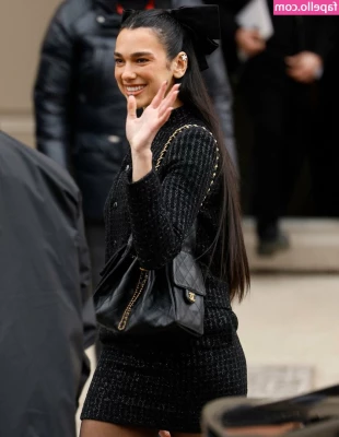 Dua Lipa [ dua-lipa ] - toplesstarot posted on  ms_nyxxx    This weeks message is about the part 1