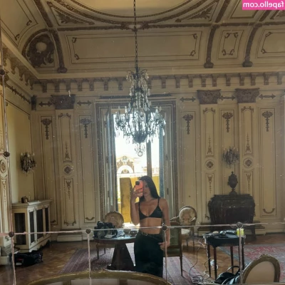 Dua Lipa [ dua-lipa ] - Playing with my DICK on the bus just getting off work I almost got