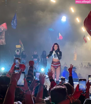 Dua Lipa [ dua-lipa ] - Bridal veil on my feet part 1