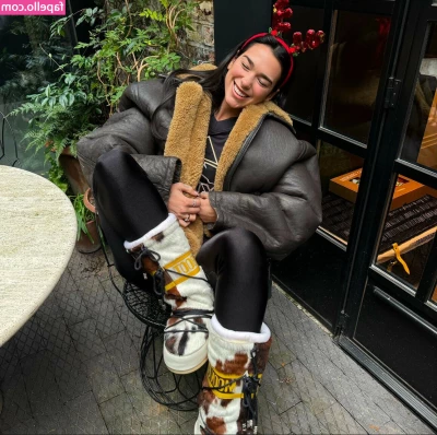Dua Lipa [ dua-lipa ] - releasing a variety pack video bundle today to show my appreciation