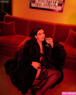Dua Lipa [ dua-lipa ] - All NATURAL   - is there anything better