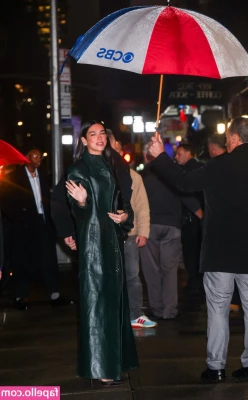 Dua Lipa [ dua-lipa ] - Cum get naked with me