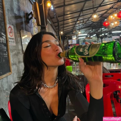 Dua Lipa [ dua-lipa ] - Ready to push the boundaries and get a little naughty