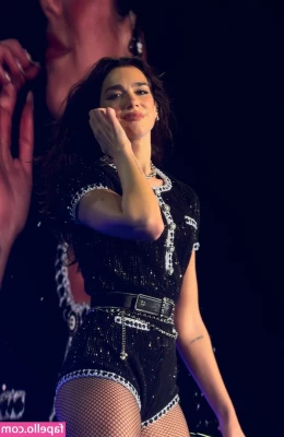 Dua Lipa [ dua-lipa ] - Monday Night, Butthole is Tight 😋