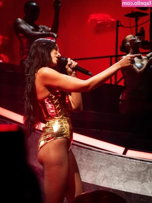 Dua Lipa [ dua-lipa ] - Dropping the panties off