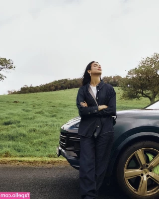 Dua Lipa [ dua-lipa ] - 穿著新內褲射了一發