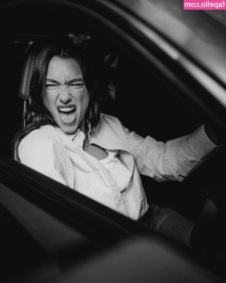 Dua Lipa [ dua-lipa ] - I m good with Wood