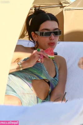 Dua Lipa [ dua-lipa ] - One more reality check of what is like to live with a cat and what is