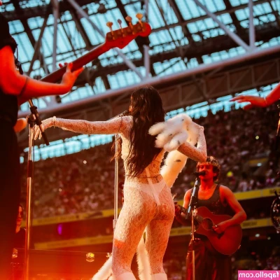 Dua Lipa [ dua-lipa ] - Bulk season  Who wants all this meat on top of them