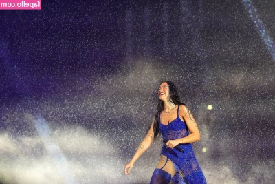 Dua Lipa [ dua-lipa ] - LA REGINA DEI POMPINI È TORNATA A SUCCHIARLO PER TE Succhiare un bel