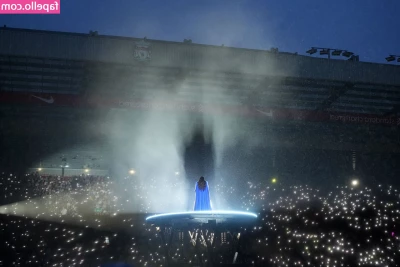 Dua Lipa [ dua-lipa ] - Una deliciosa coneja con ganas de zanahoria
