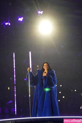 Dua Lipa [ dua-lipa ] - 🌟 Part 2 of 4 video from Vegas. 4-way with Prince, Mr. Big, Morgan