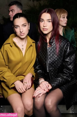 Dua Lipa [ dua-lipa ] - You love to see my top off    sexyradtechvip