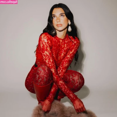 Dua Lipa [ dua-lipa ] - I m going on a long flight  message me something fun to entertain me