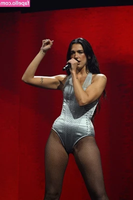 Dua Lipa [ dua-lipa ] - Dm me for custom pics and videos ❤️❤️