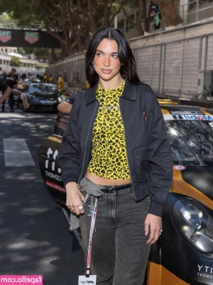 Dua Lipa [ dua-lipa ] - Fr tho