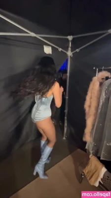Dua Lipa [ dua-lipa ] - Just a little after shower selfie part 4