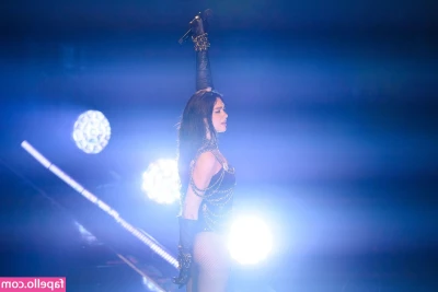 Dua Lipa [ dua-lipa ] - EXPOSED HARD NIPPLES IN THE SHOWER - HUGE BREASTS FOR YOU TO