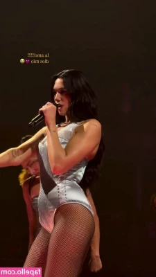 Dua Lipa [ dua-lipa ] - Do you think this pose suits me  Y