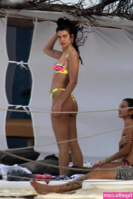 Dua Lipa [ dua-lipa ] - playful tongue