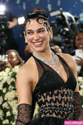 Dua Lipa [ dua-lipa ] - look what I can do lol