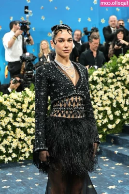 Dua Lipa [ dua-lipa ] - Ripe and juicy part 3