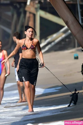 Dua Lipa [ dua-lipa ] - wanna see something hot
