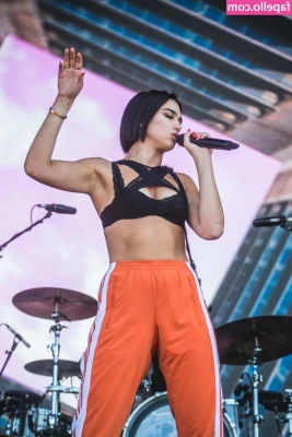 Dua Lipa [ dua-lipa ] - 𝐒𝐓𝐎𝐏 SCROLLING  𝐅𝐑𝐄𝐄 part 3