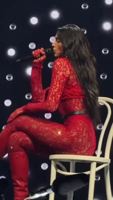 Dua Lipa [ dua-lipa ] - Do you think bigger belly would suit me?