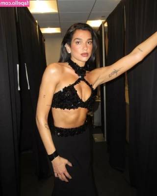 Dua Lipa [ dua-lipa ] - Bootayyyy  Leave a hand print baby