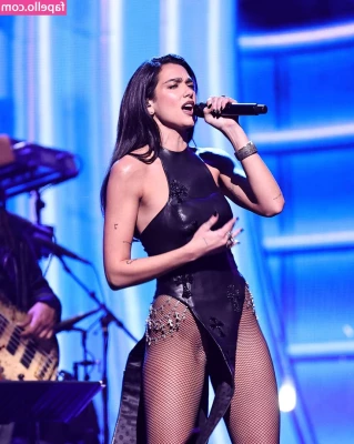 Dua Lipa [ dua-lipa ] - Papafritawranch   MANA