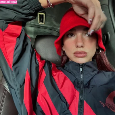 Dua Lipa [ dua-lipa ] - Goodmorning! Omg I'm so tired today(worked 4 days straight) just