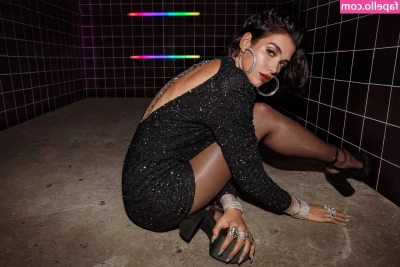 Dua Lipa [ dua-lipa ] - Do you like my pretty toes