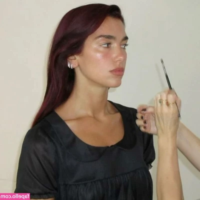Dua Lipa [ dua-lipa ] - crees que todavía me da pena? 🙈