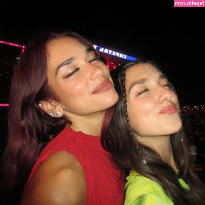 Dua Lipa [ dua-lipa ] - beach beach beach