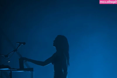 Dua Lipa [ dua-lipa ] - Wanna see a blowjob in this outfit  Good  I ll post it on my feed part 1