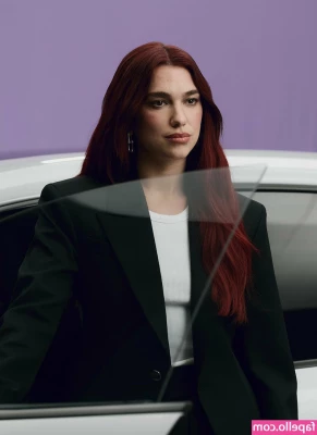 Dua Lipa [ dua-lipa ] - Who s your leather daddy