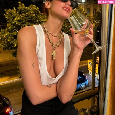 Dua Lipa [ dua-lipa ] - In my car... 😈