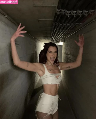 Dua Lipa [ dua-lipa ] - The sky looked so beautiful on that day