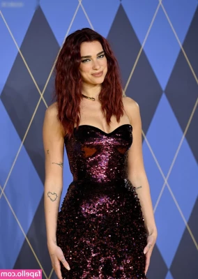 Dua Lipa [ dua-lipa ] - Good morning🥰💖 Guess who filmed something new for you?💦
