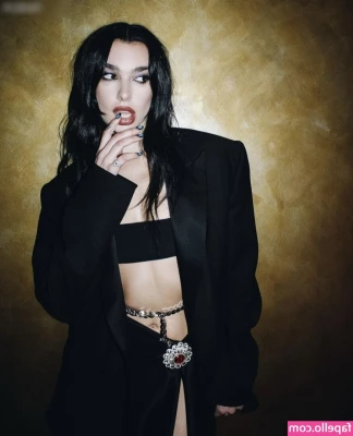 Dua Lipa [ dua-lipa ] - Enjoying what weather we had now I need you here beside me to play