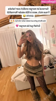 Starletnova [ starletnova-27 ] - Open that pussy