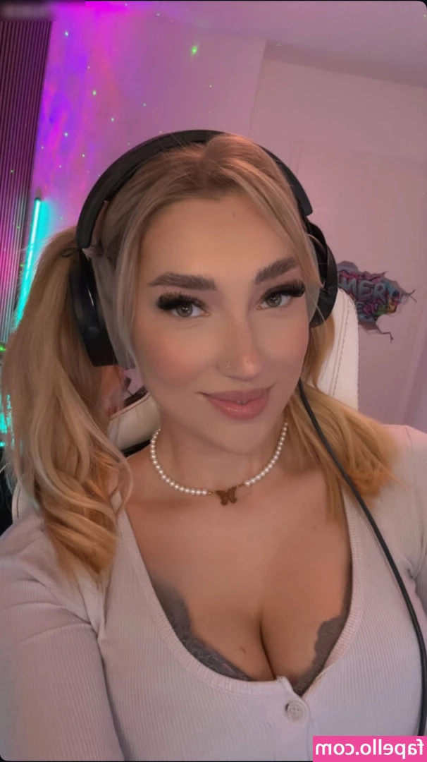 Starletnova [ starletnova-27 ] - We need Taco Bell. Sponsor us $30 & the loser of this mario party
