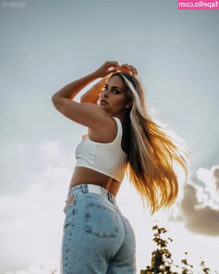 Franzi Dohn [ franzi-dohn ] - Started to get a little wet shooting this for you  and then it